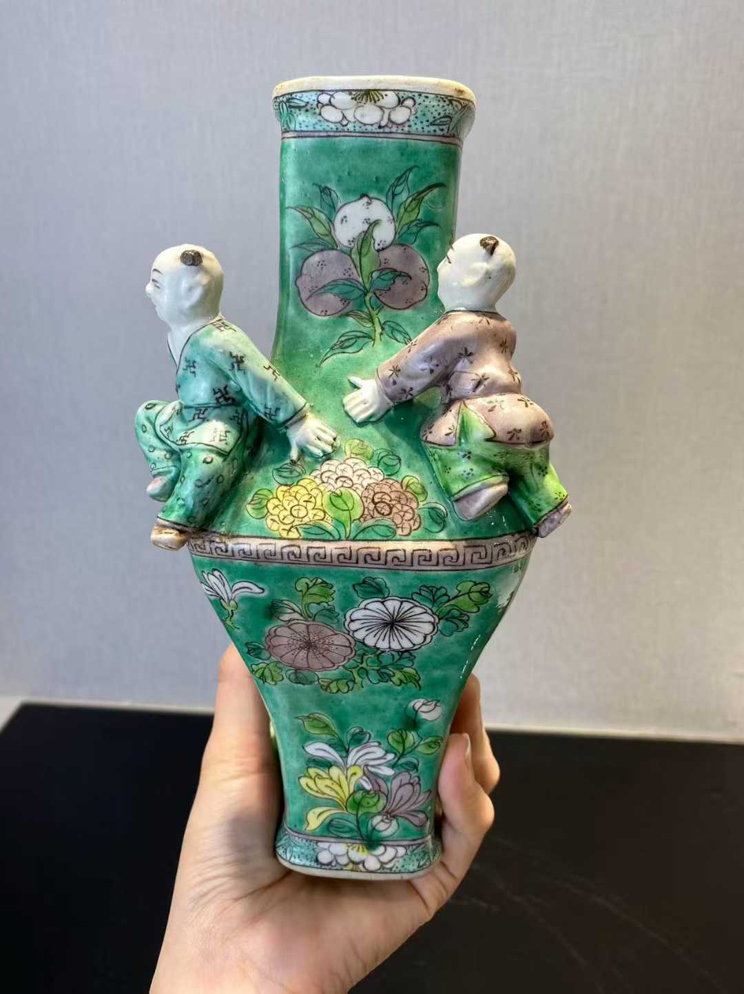 素三彩花卉纹五子登科瓶