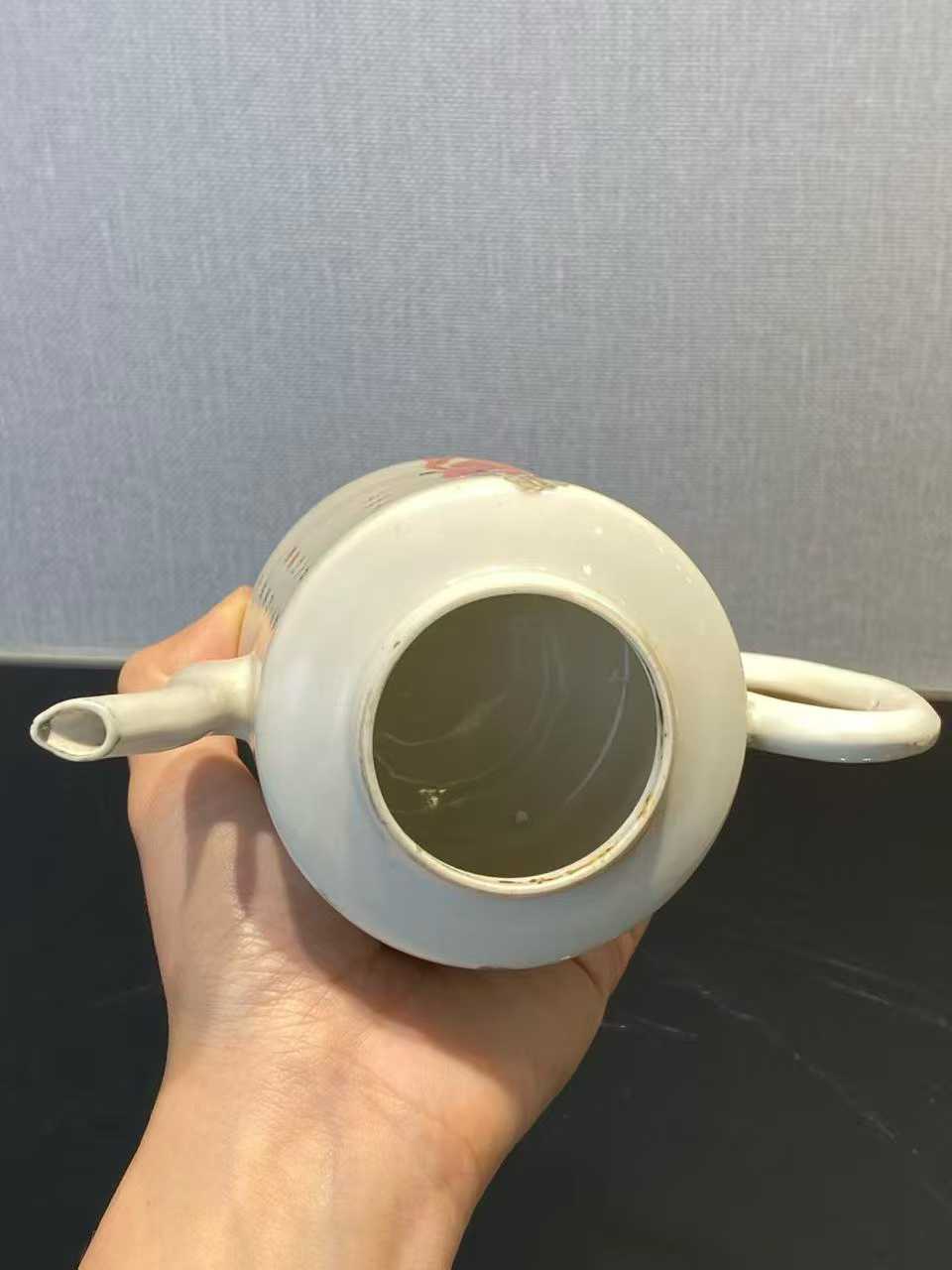 粉彩无双谱茶壶 款：大清道光年制