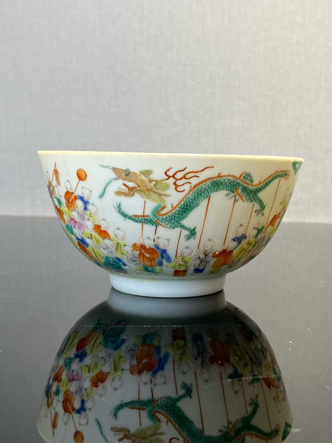 粉彩百子闹元宵碗 款：大清道光年制