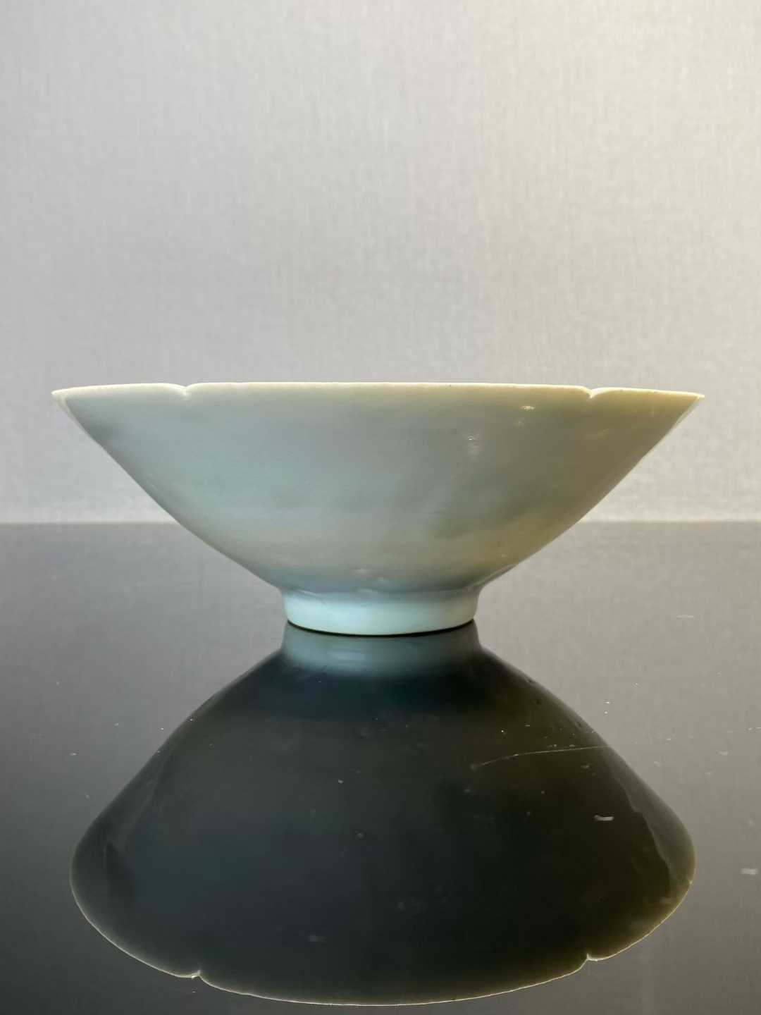 湖田窑花口斗笠碗