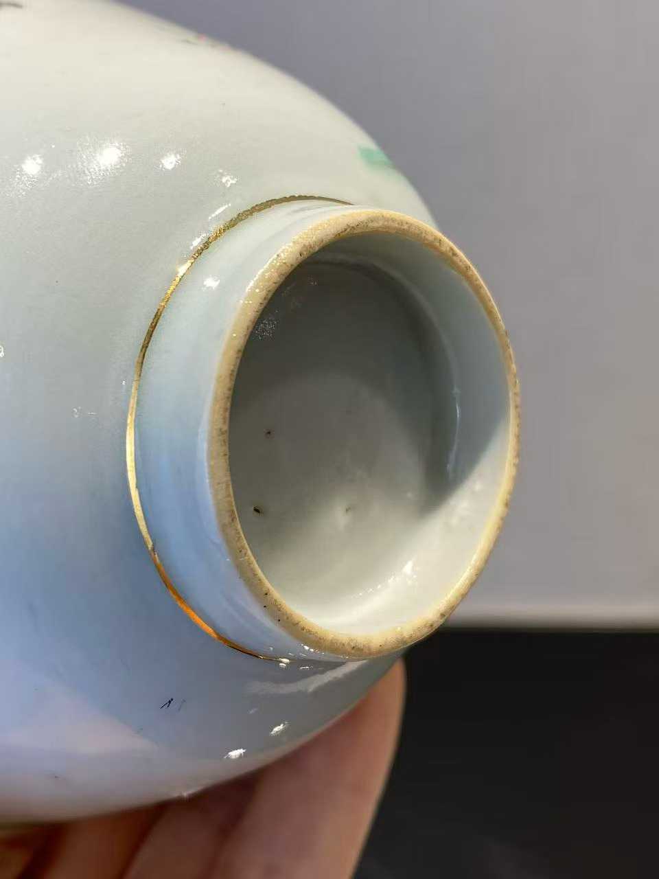 粉彩三娘教子诗文盖碗