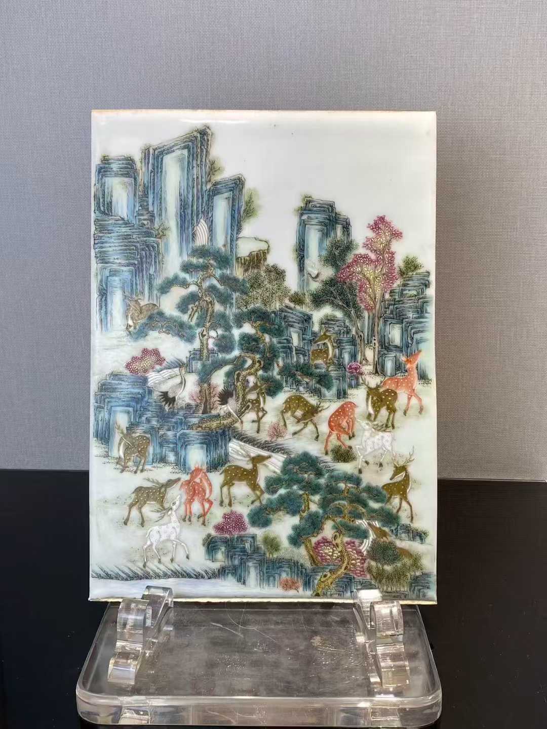 粉彩百鹿图瓷板