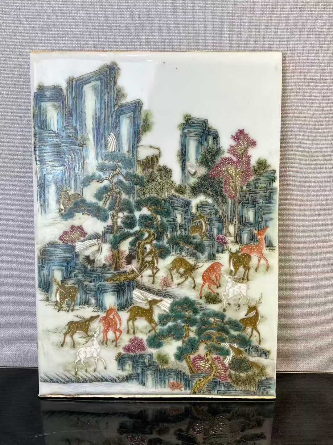 粉彩百鹿图瓷板
