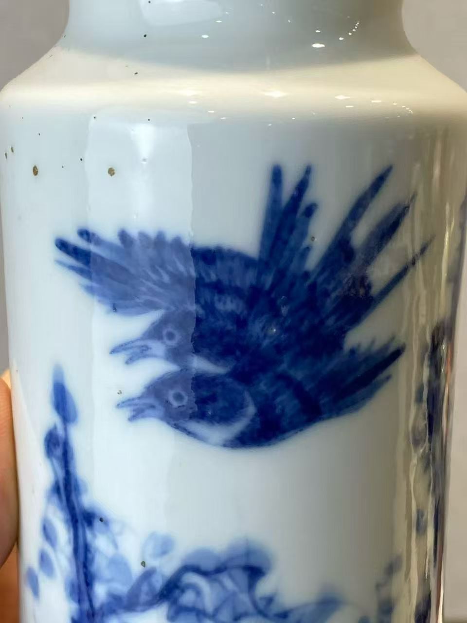 王步风格青花比翼双飞灯笼瓶