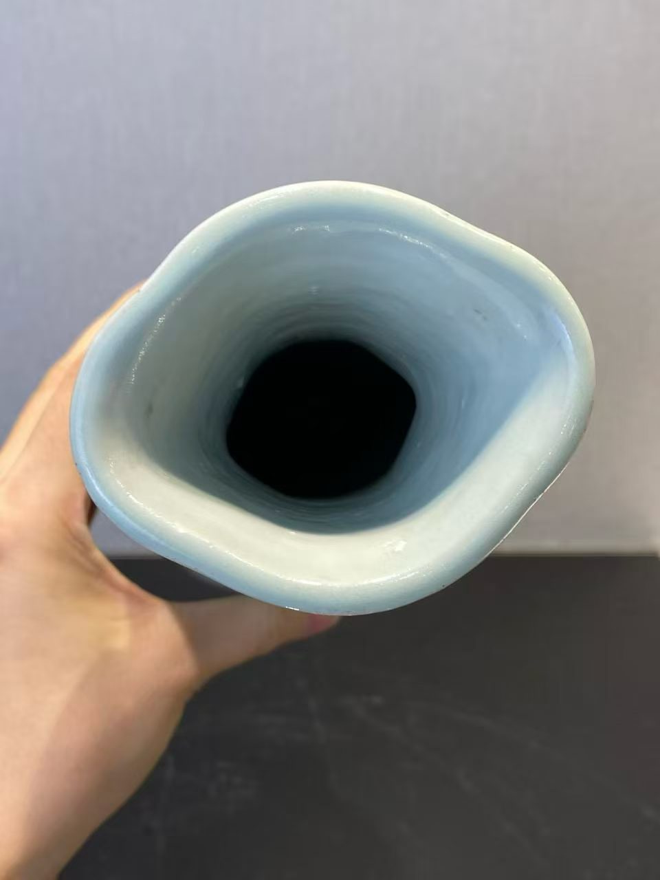 粉青釉双象耳扁瓶