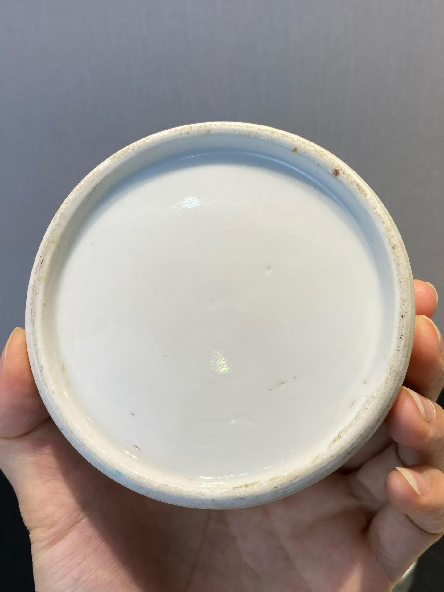 粉彩五子夺魁节盒