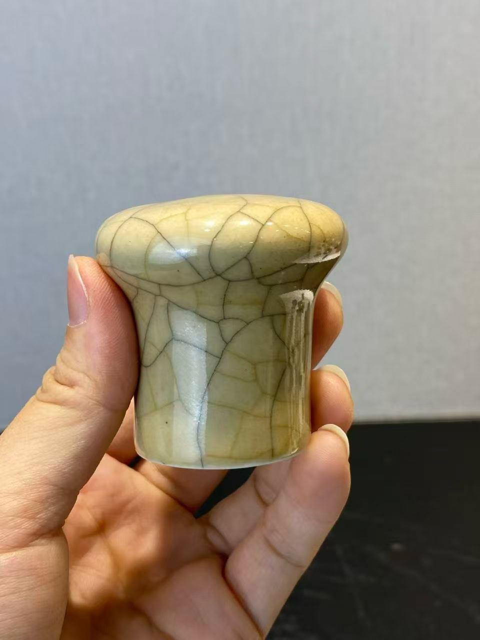 黄哥釉轴头一对