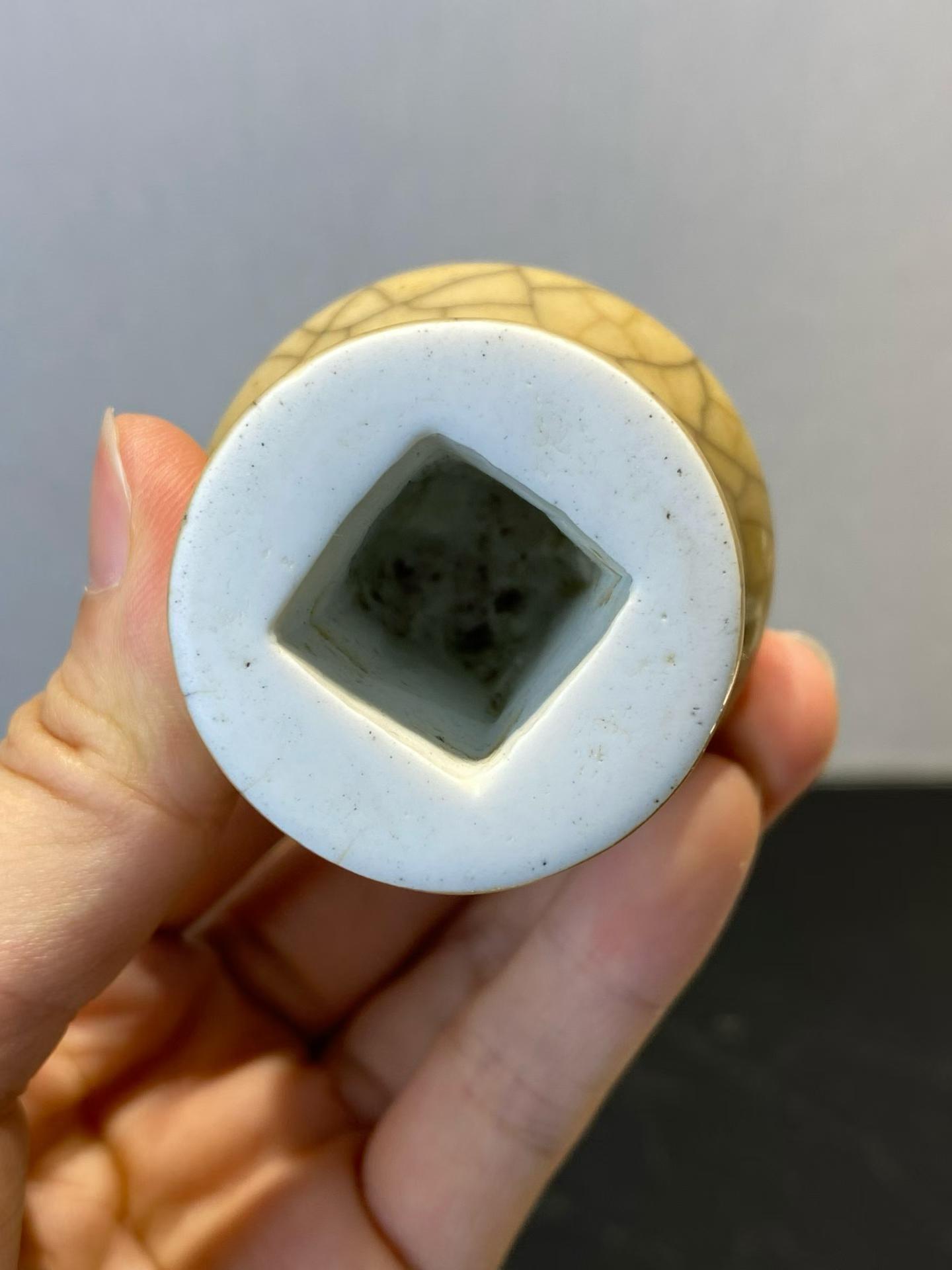 黄哥釉轴头一对