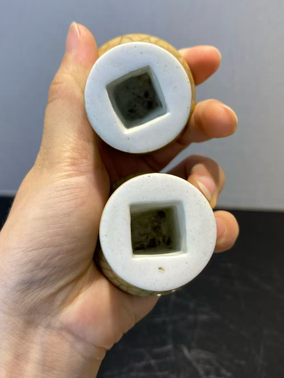 黄哥釉轴头一对