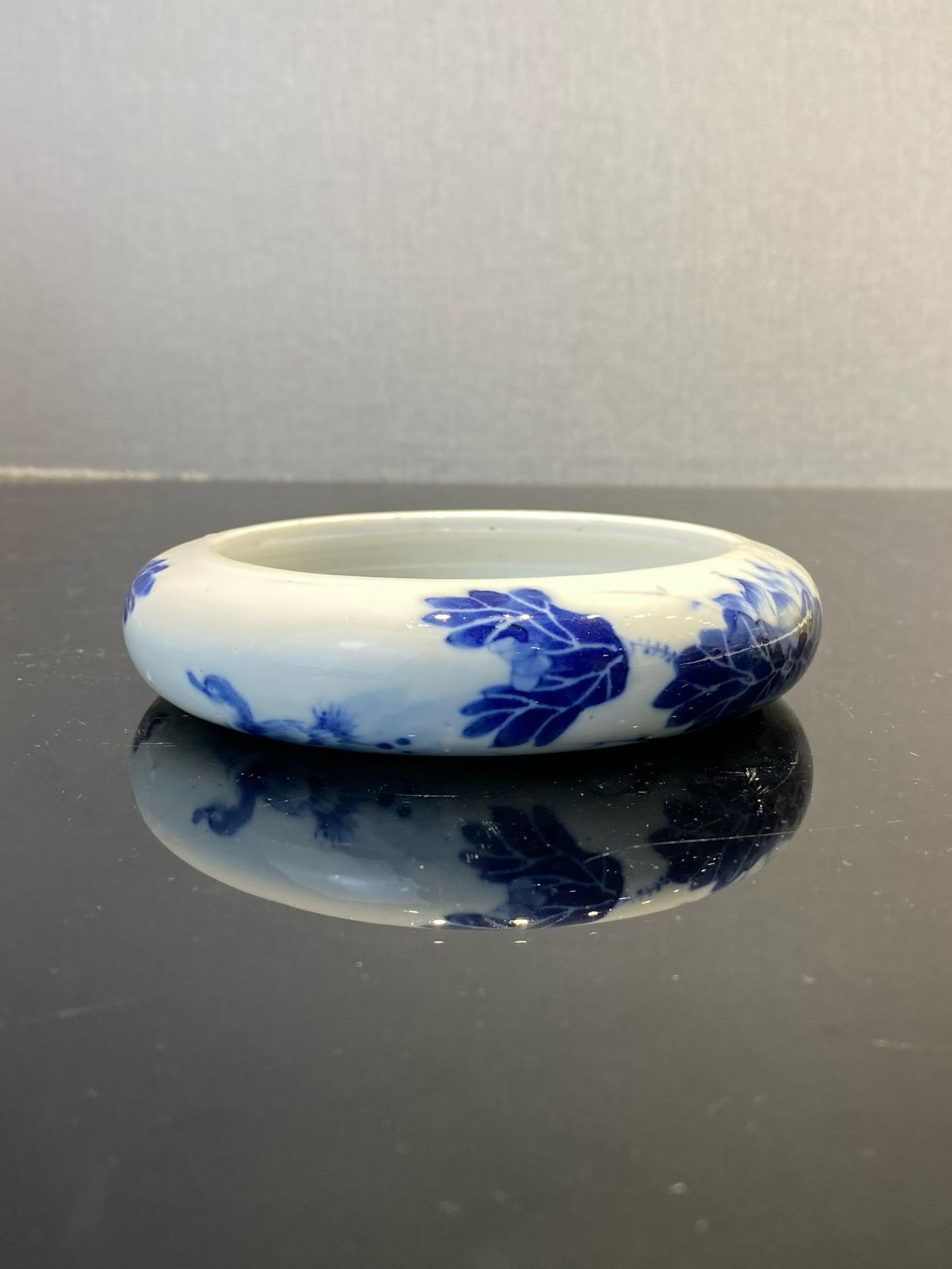 青花荷花纹镗锣洗