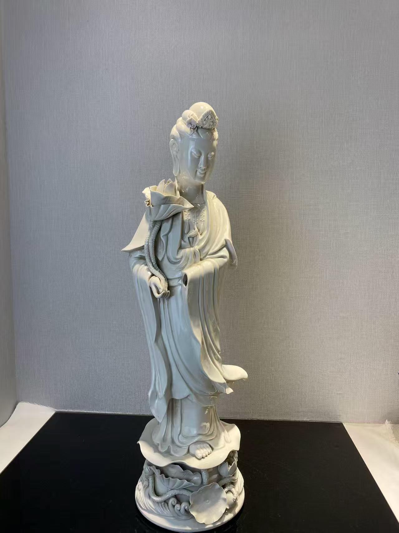 德化窑观音立像