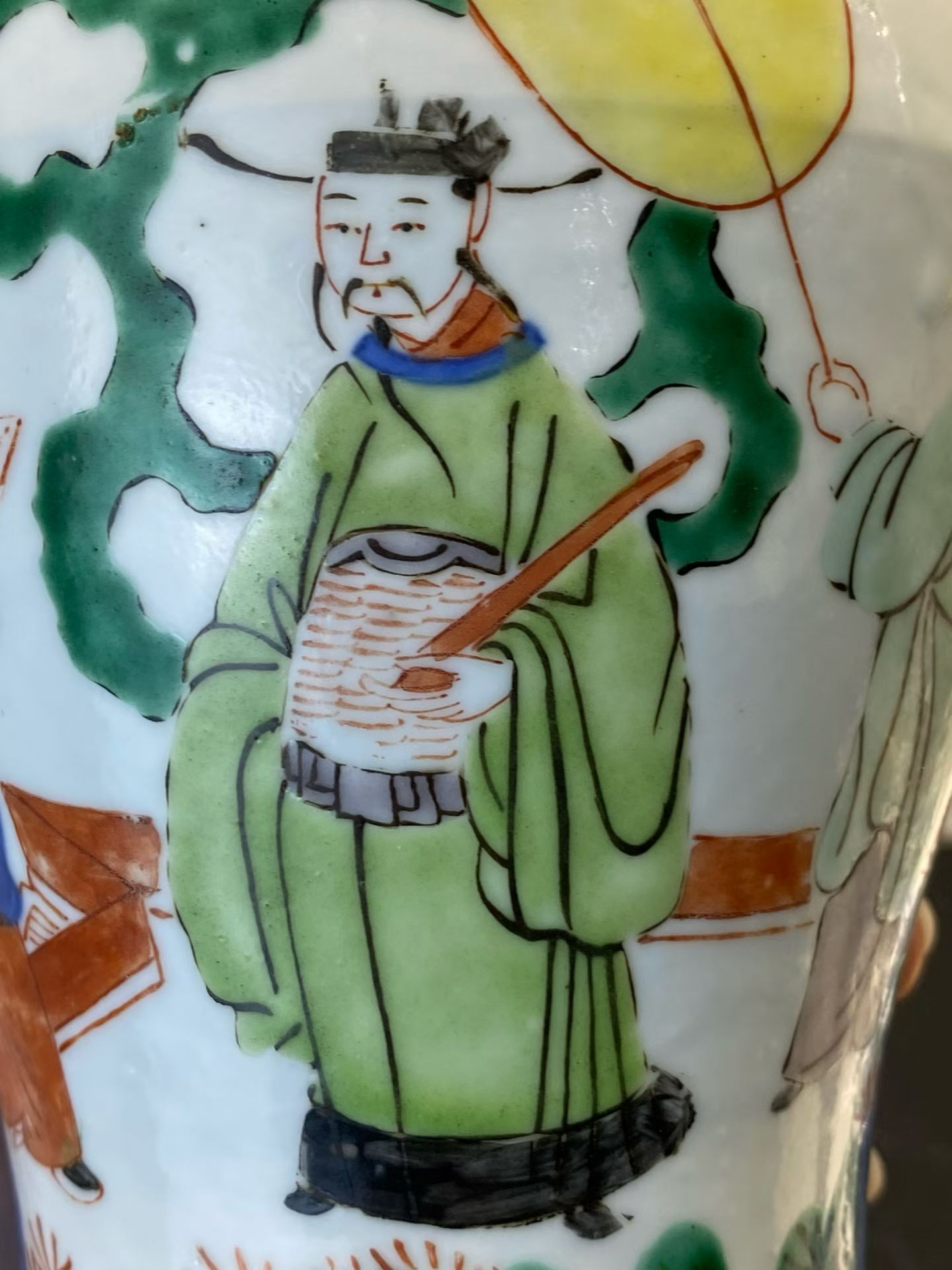 青花五彩加官进爵梅瓶