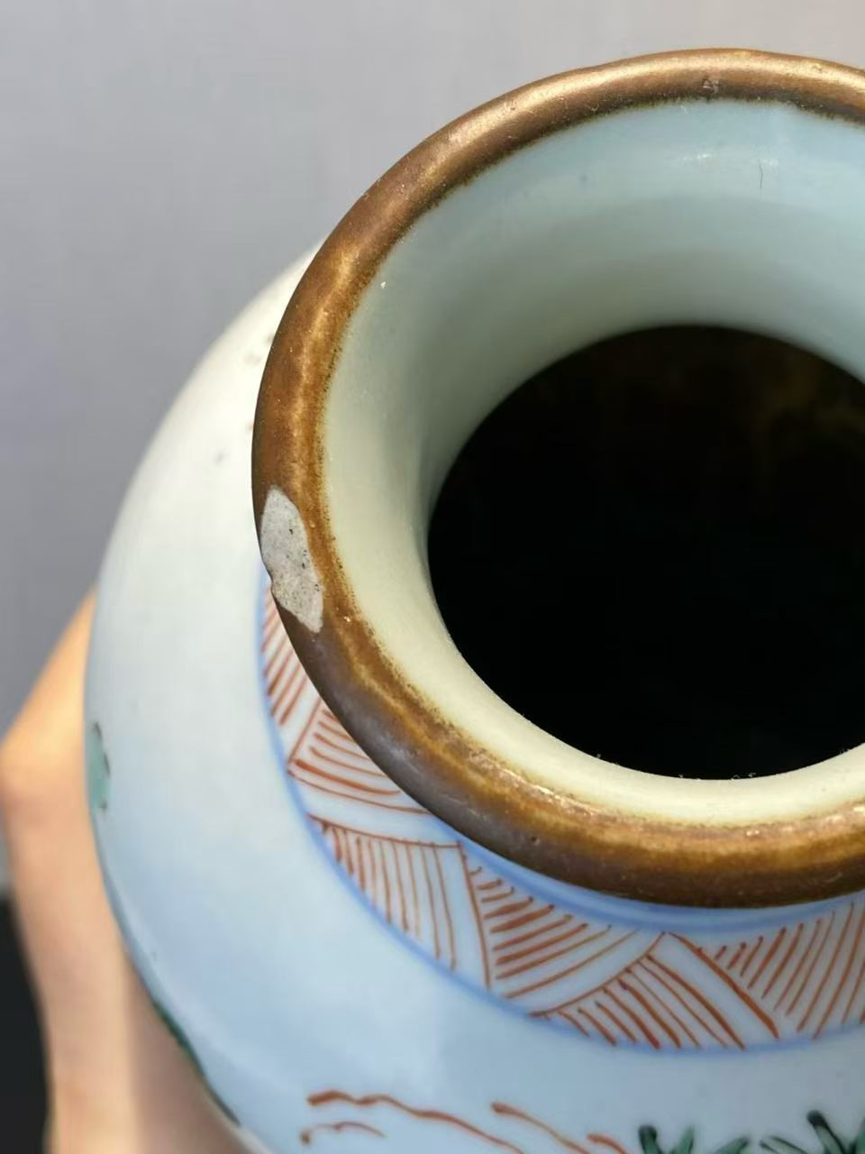 青花五彩加官进爵梅瓶