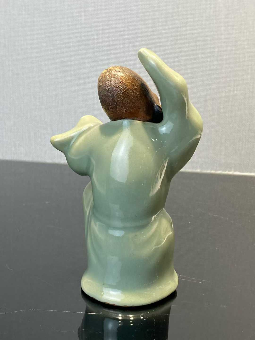 龙泉窑青釉罗汉像