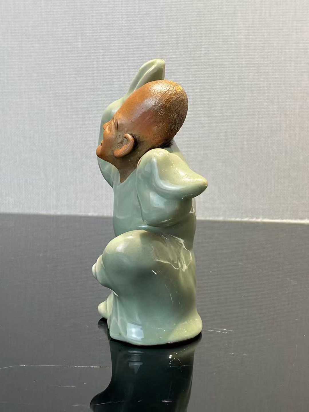 龙泉窑青釉罗汉像