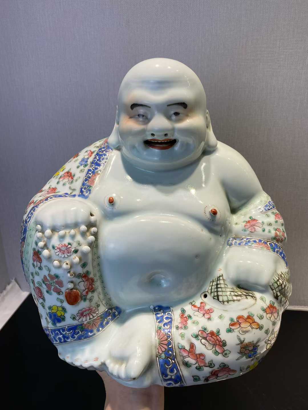 粉彩弥勒佛 款 :朱茂记造
