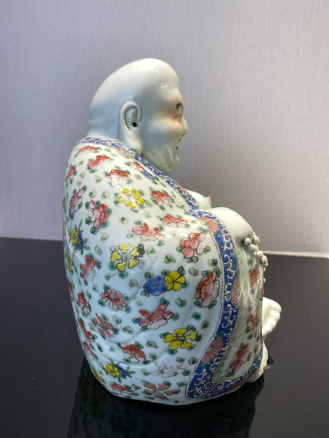 粉彩弥勒佛 款 :朱茂记造