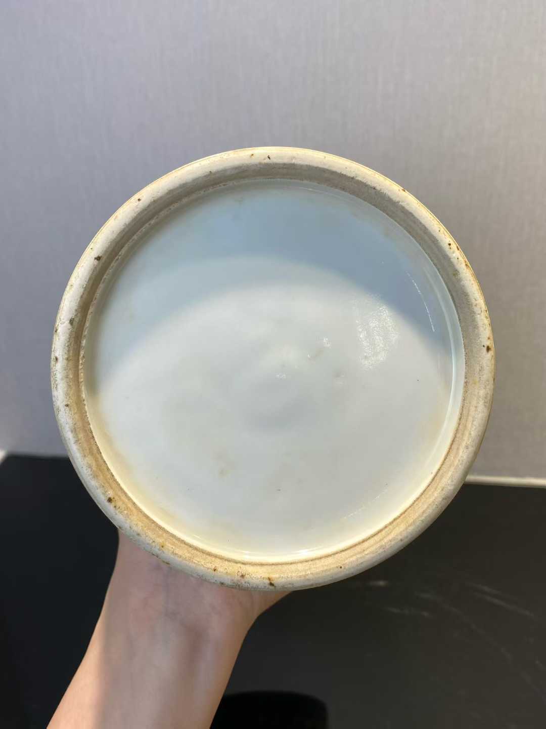 粉彩葫芦人物帽筒一对
