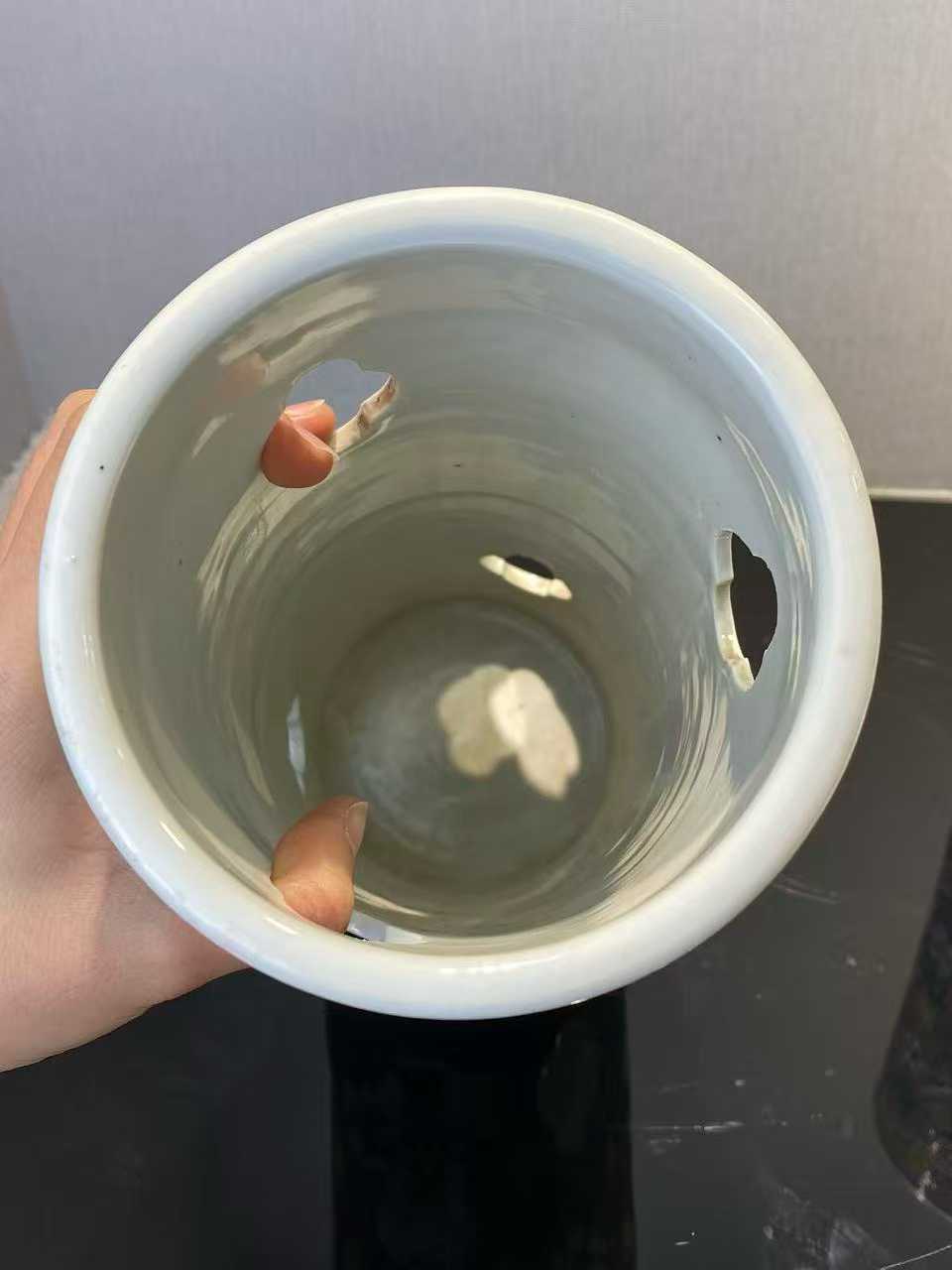 粉彩葫芦人物帽筒一对