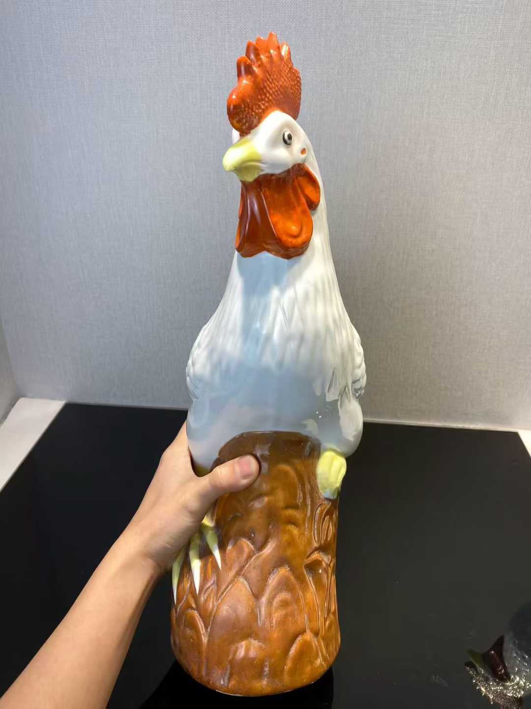 粉彩公鸡塑像一对 款：江西名瓷