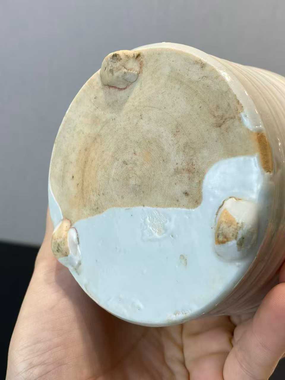 德化窑白釉弦纹炉