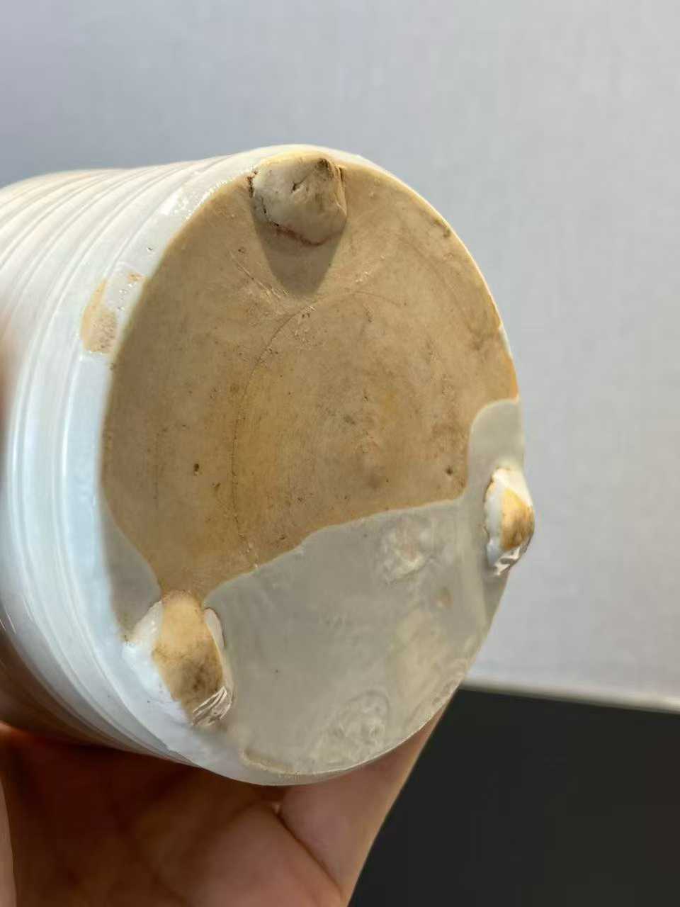 德化窑白釉弦纹炉