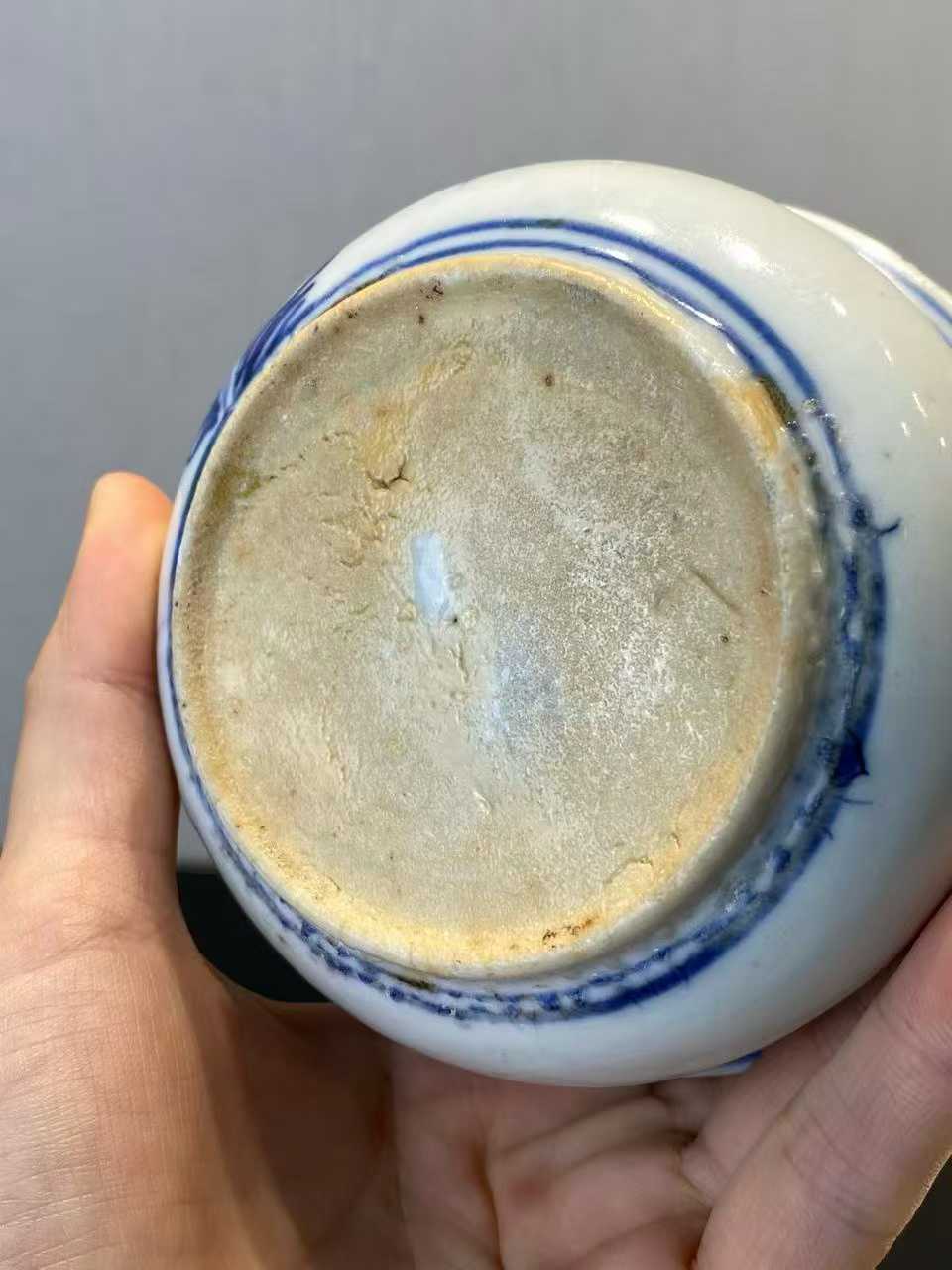 青花莲花纹小香炉