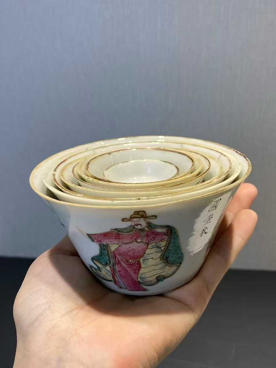 粉彩无双谱马蹄杯一套8个 款：大清同治年制