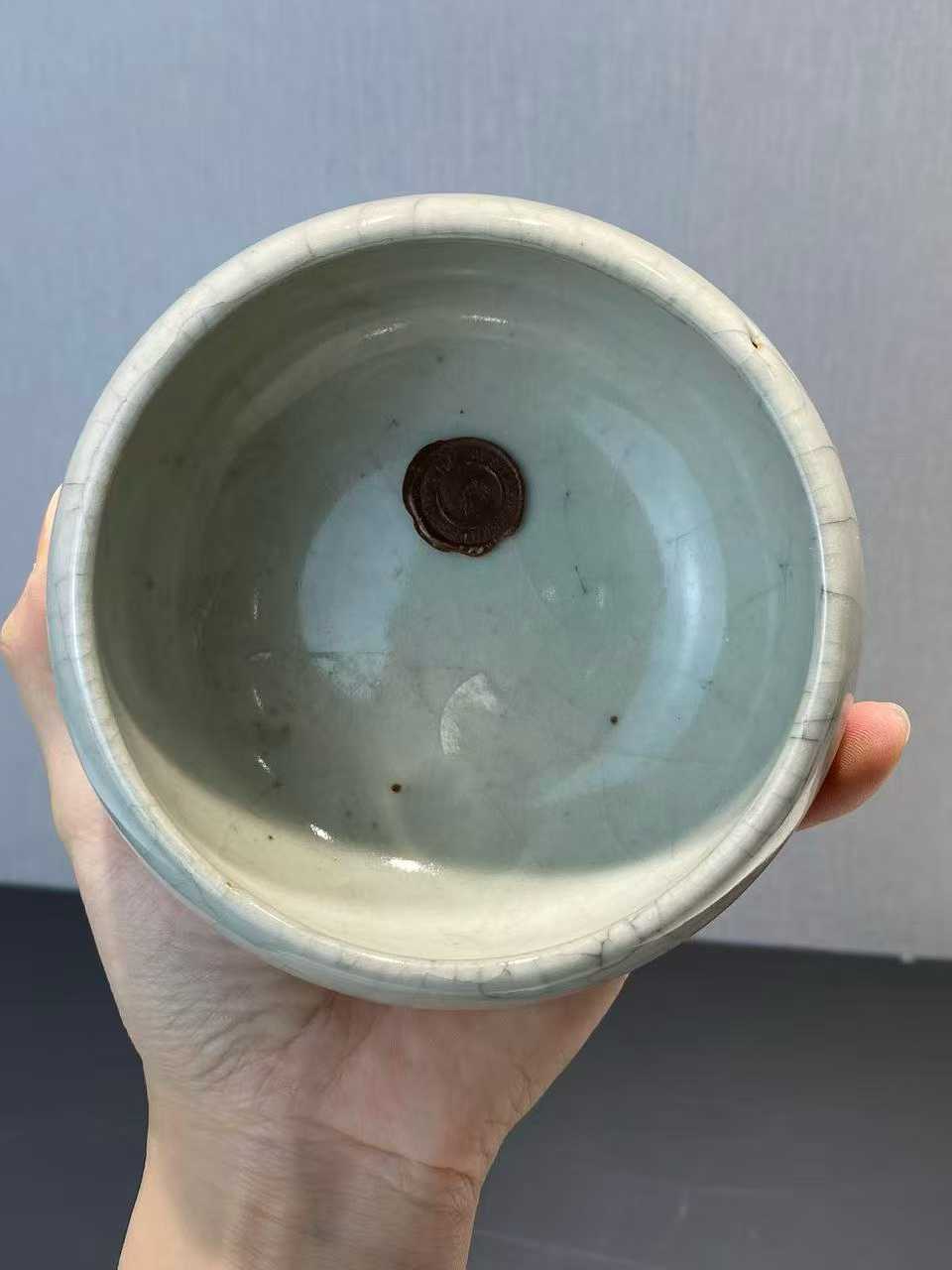 哥釉三足炉 （火漆印）