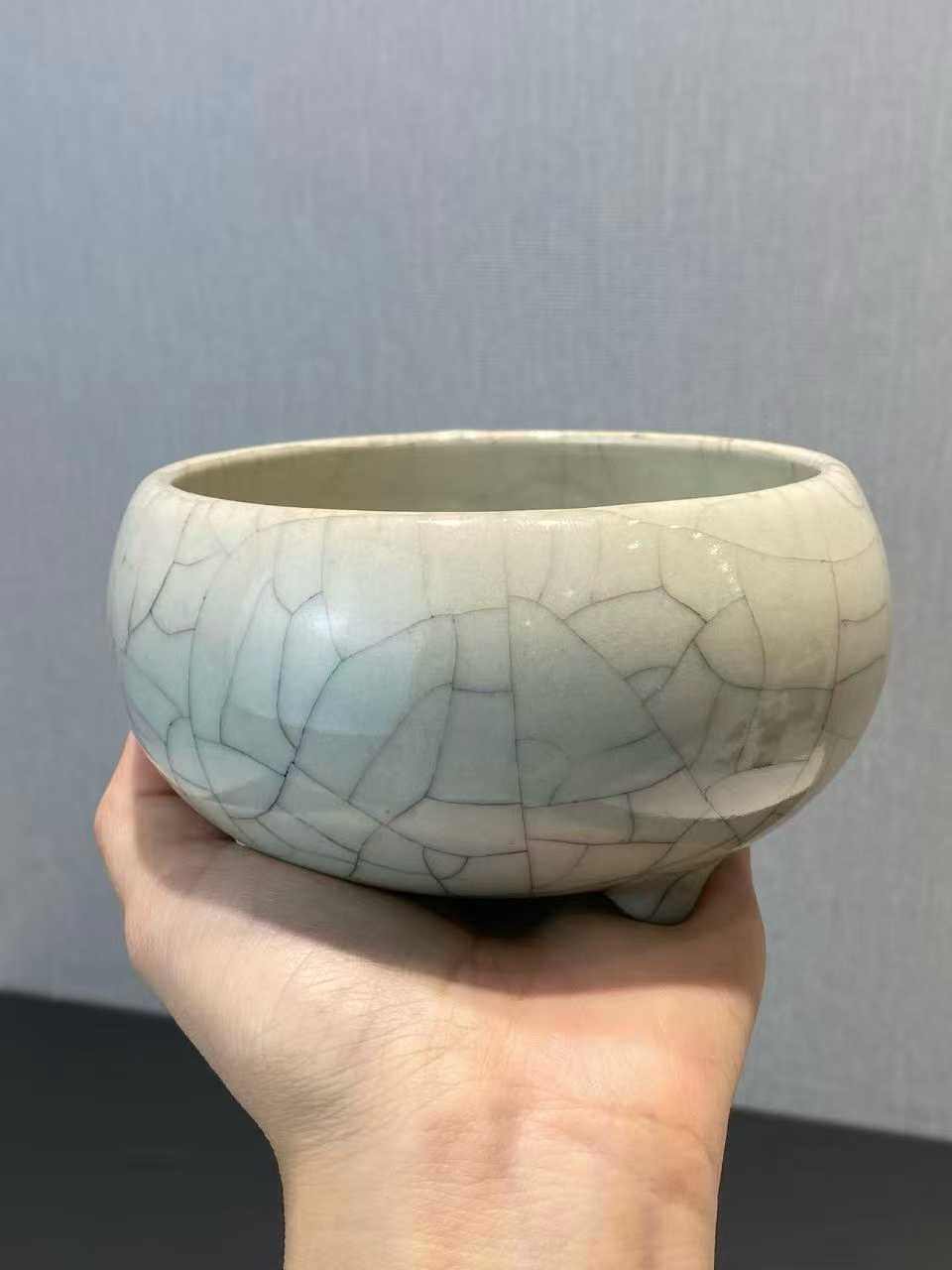 哥釉三足炉 （火漆印）