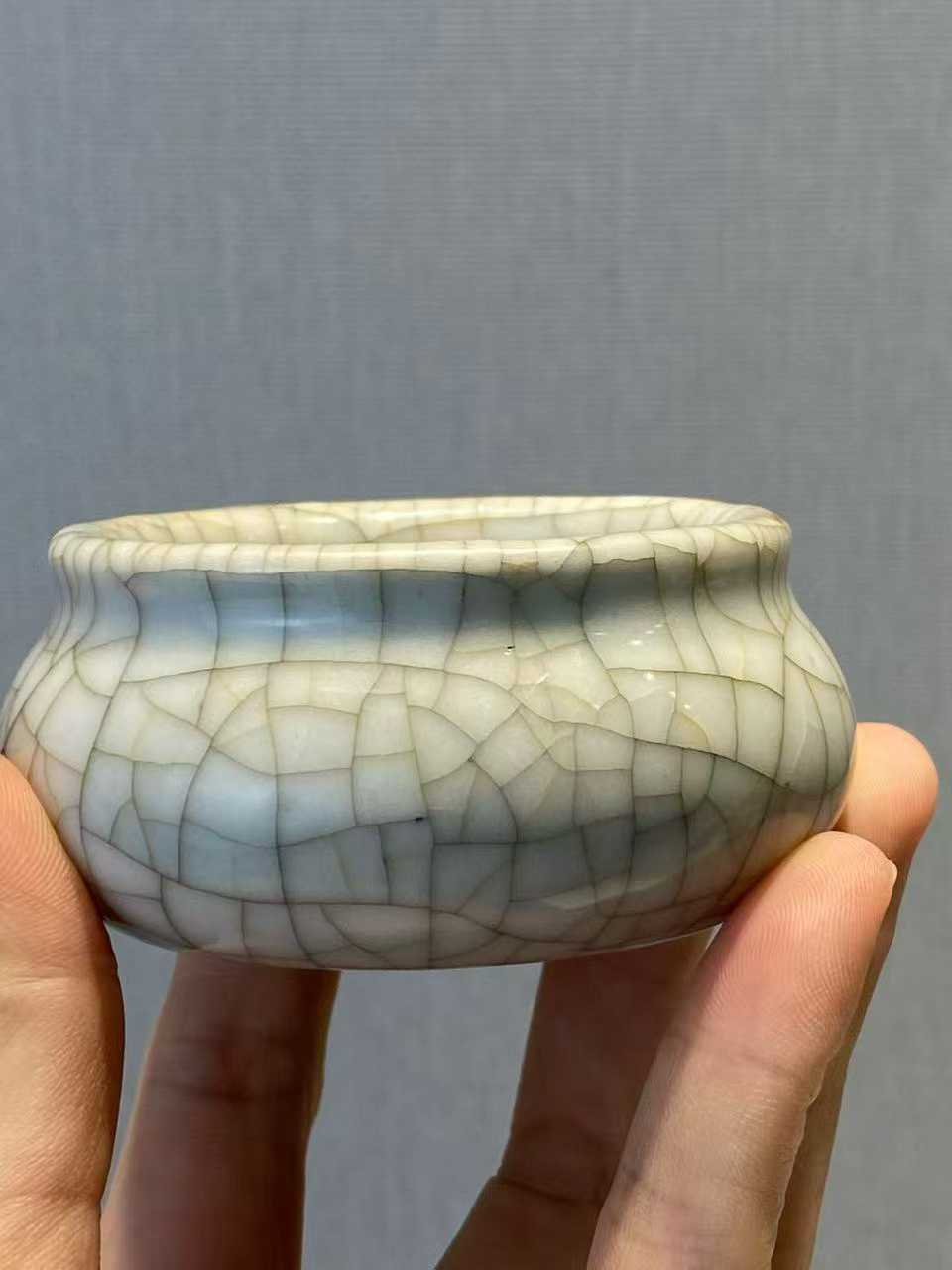 哥釉水盂