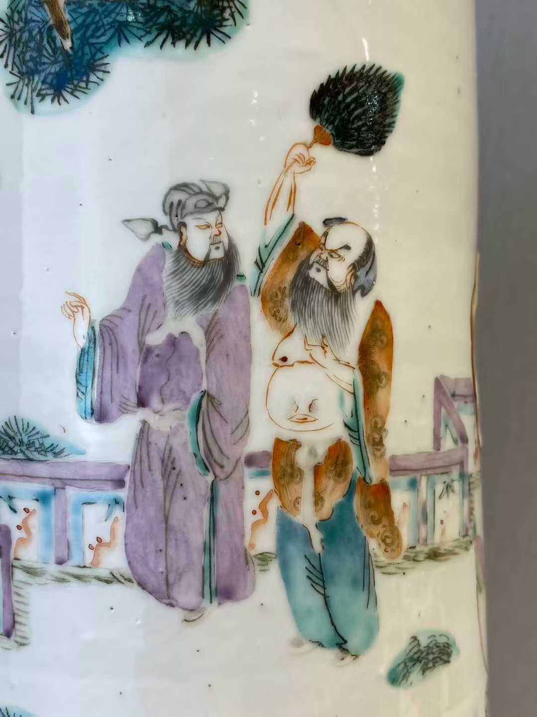 粉彩群仙祝寿帽筒 款：同治年制