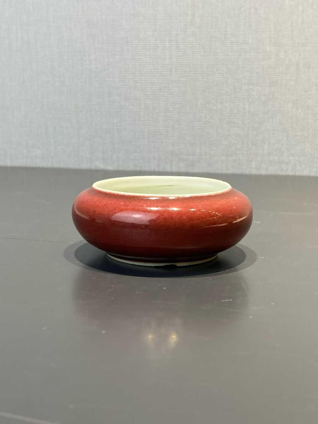 霁红釉水盂