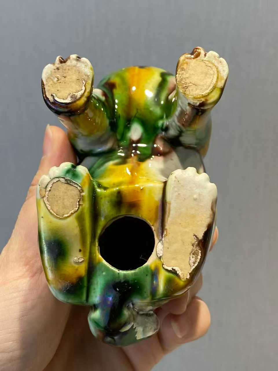虎皮三彩兔子立像