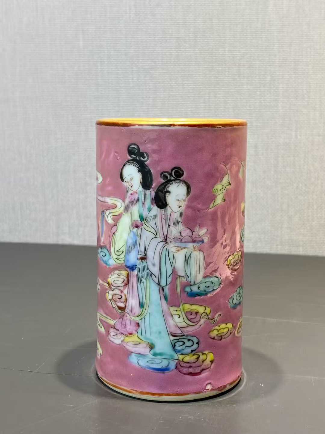 粉彩仙女献寿笔筒 款：同治年制