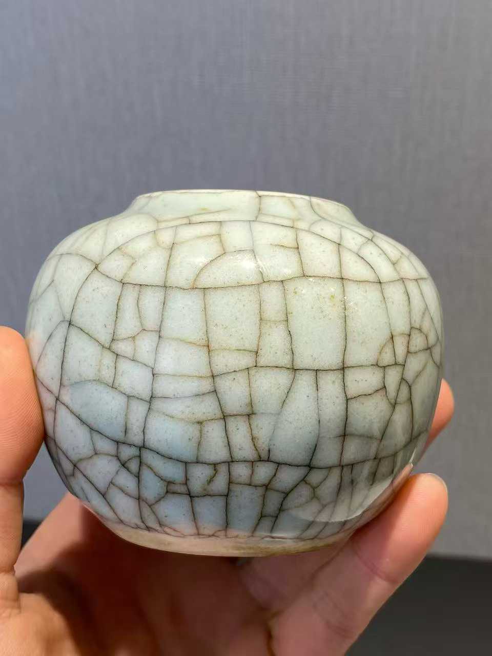哥釉小罐
