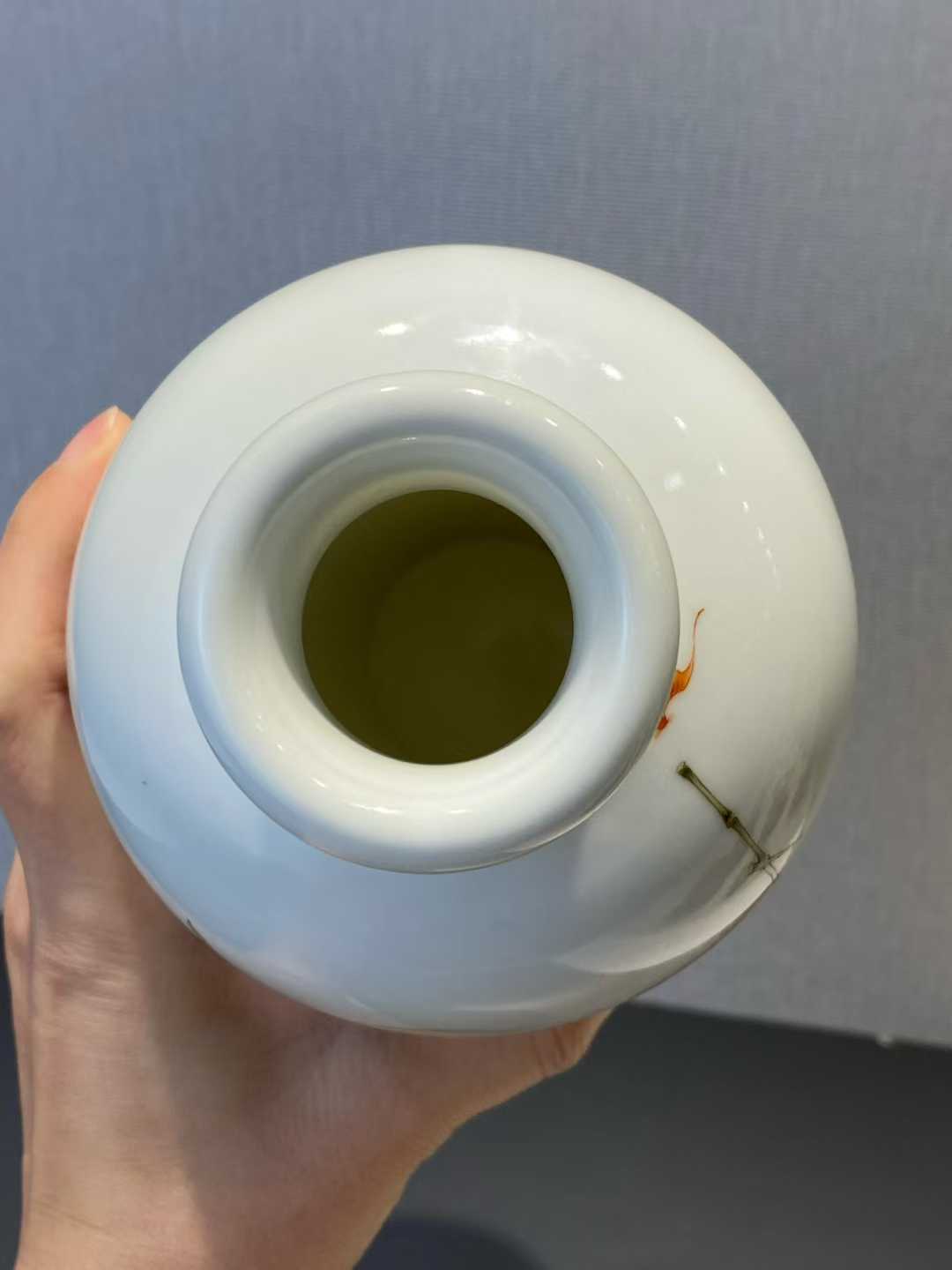 麻姑献寿梅瓶 款：希平草庐