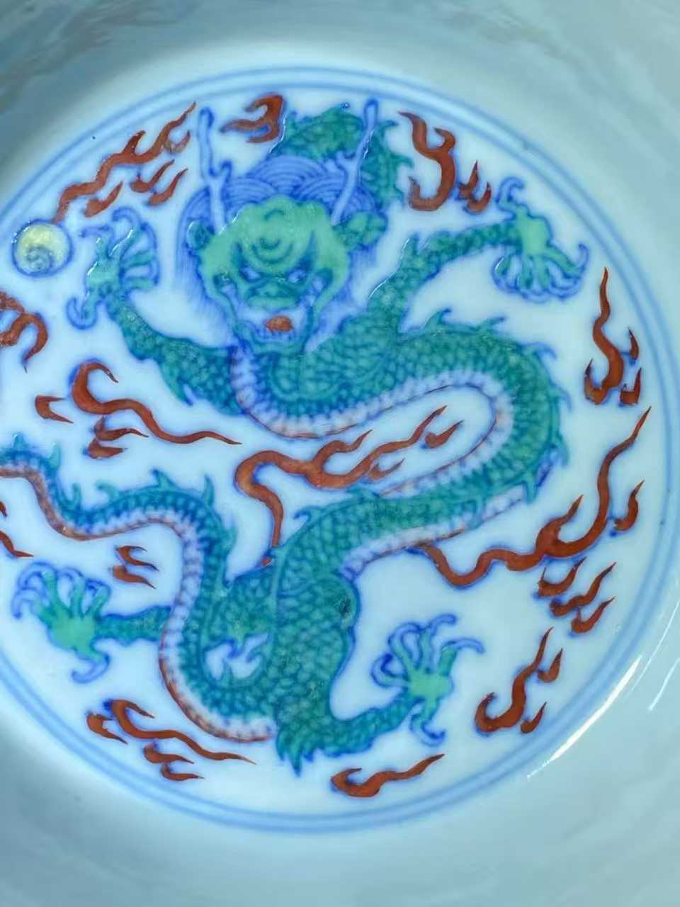 斗彩云龙纹马蹄碗 款：大清雍正年制