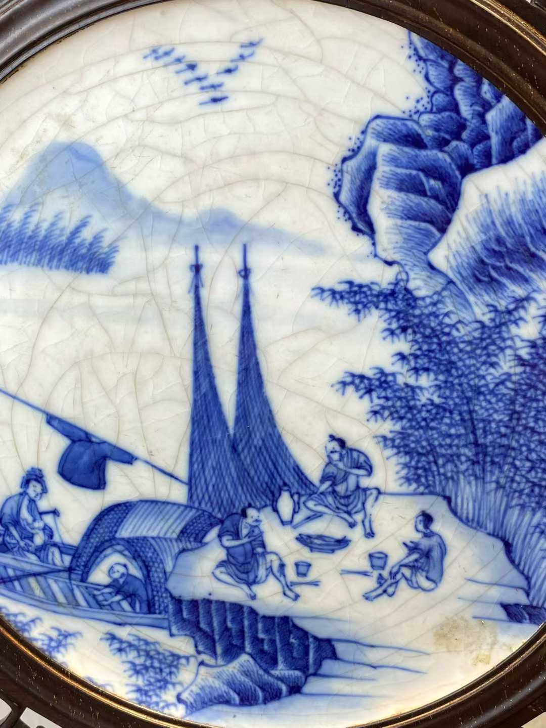 浆胎青花渔家乐瓷板（瓷板是康熙，木框是酸枝） 款：大明成化年制