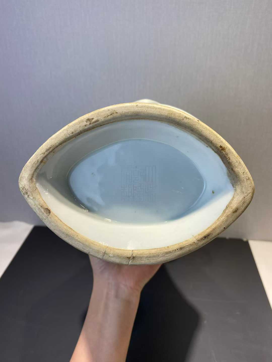 粉青釉仿汉壶双耳炉瓶  款：大清乾隆年制