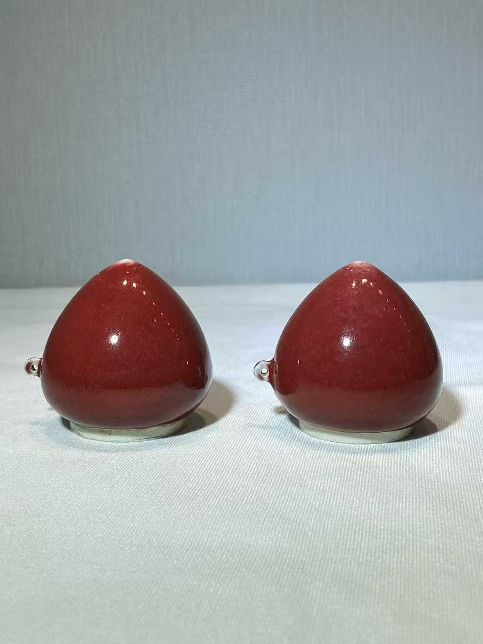 郎窑红釉鸟食罐一对