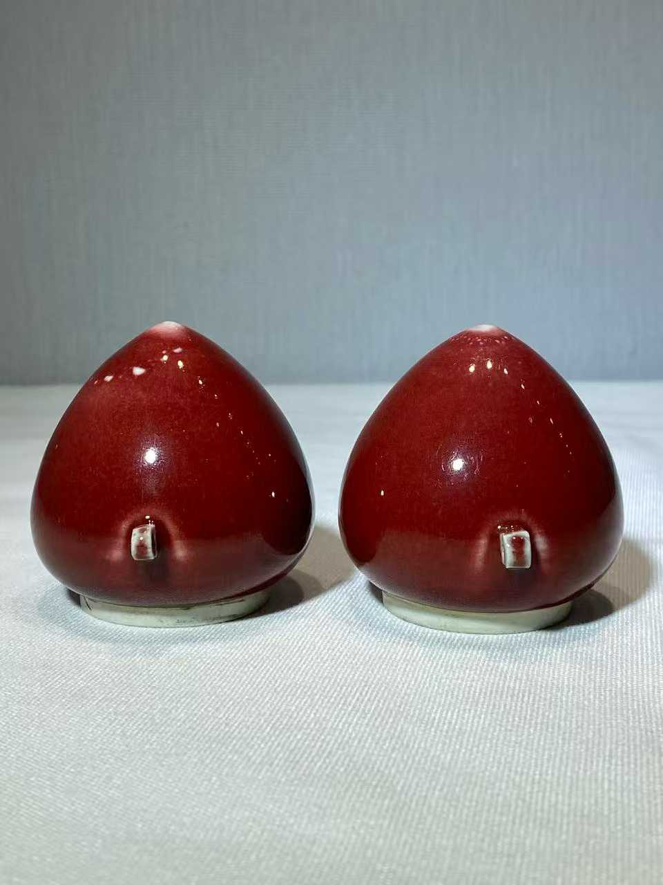郎窑红釉鸟食罐一对