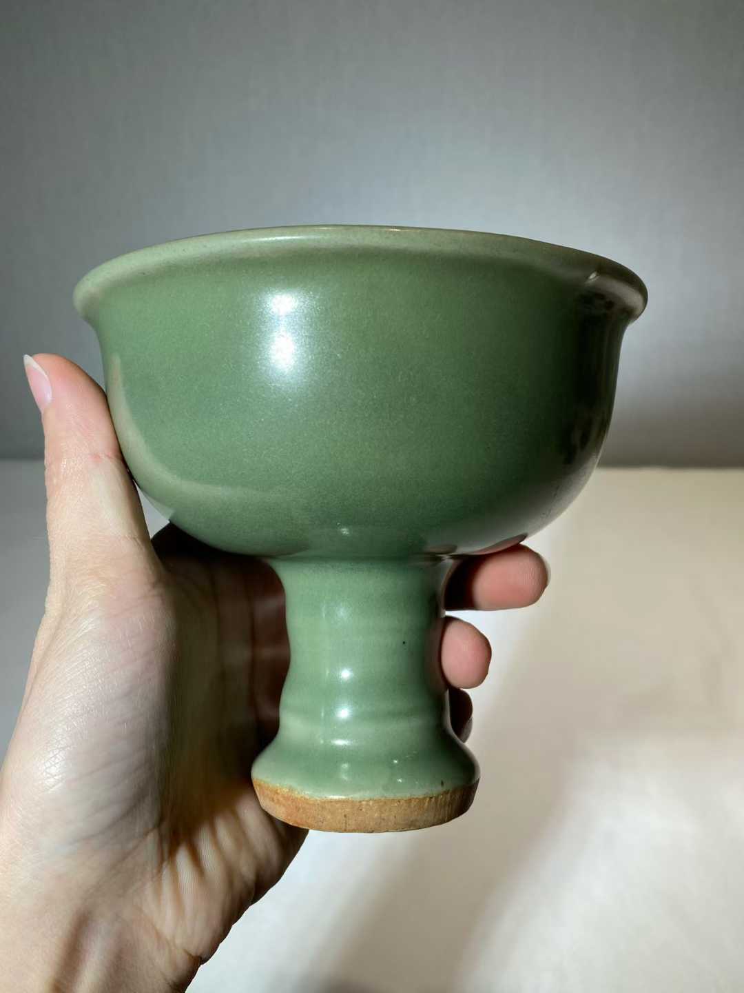 龙泉窑高足碗