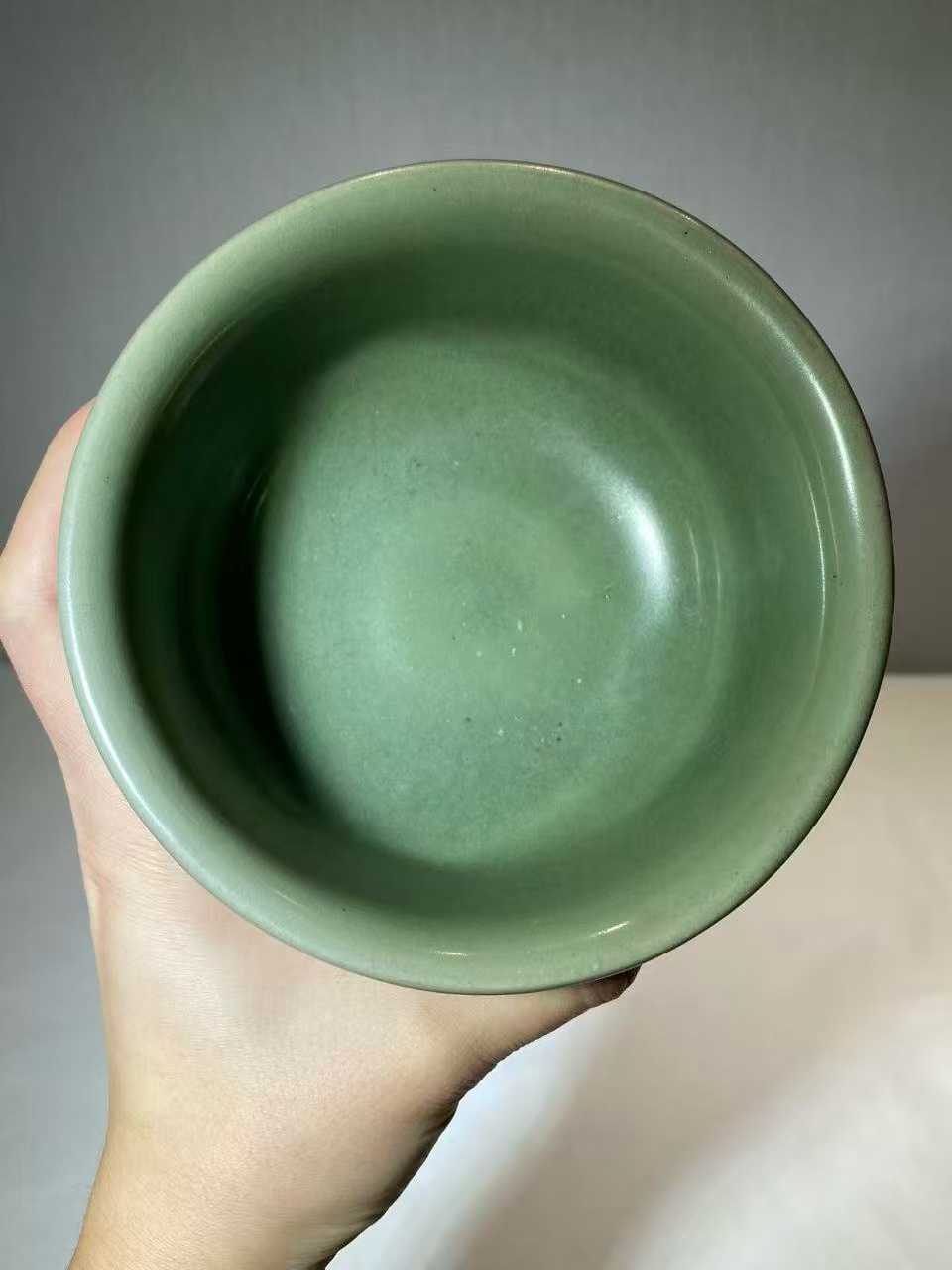 龙泉窑高足碗