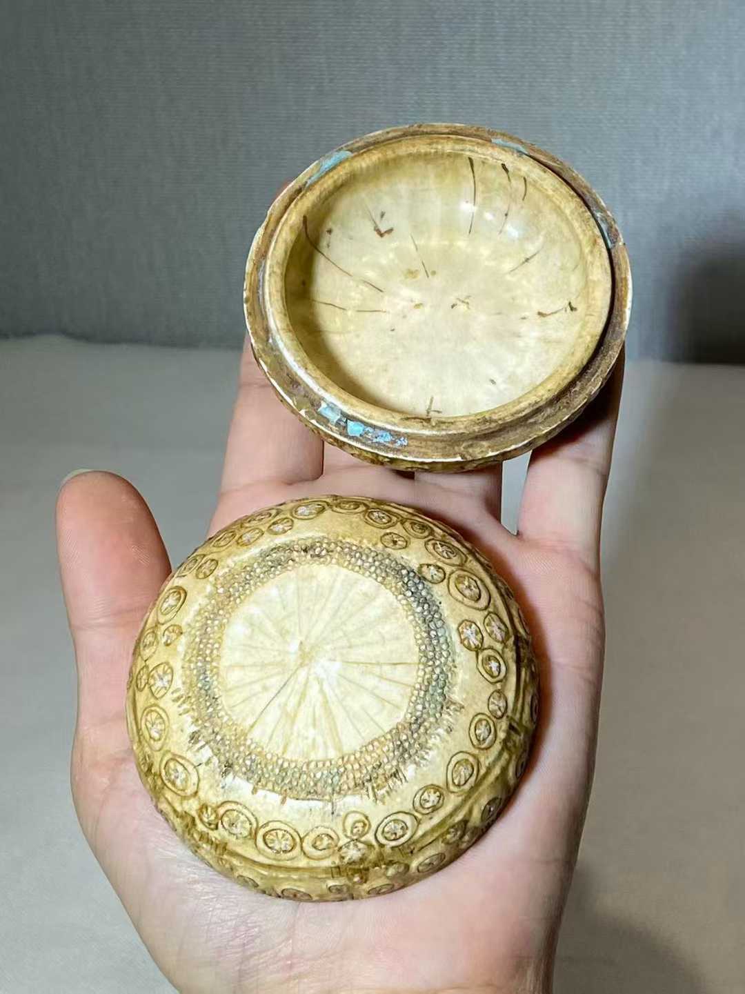 仿生瓷竹节纹印泥盒