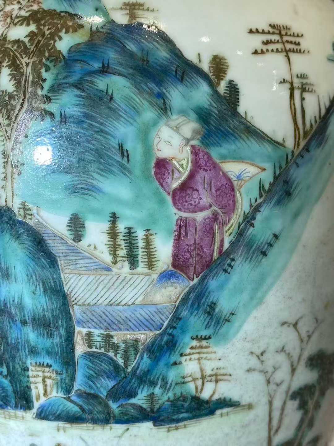 粉彩渔樵耕读图瓶配木盖
