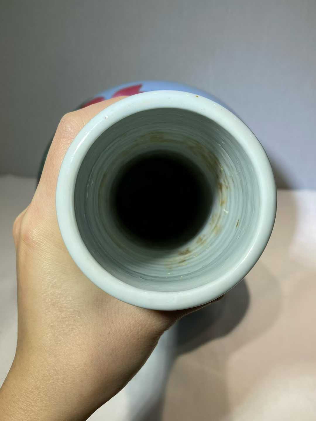 天蓝釉加粉彩荷塘鸳鸯长颈瓶