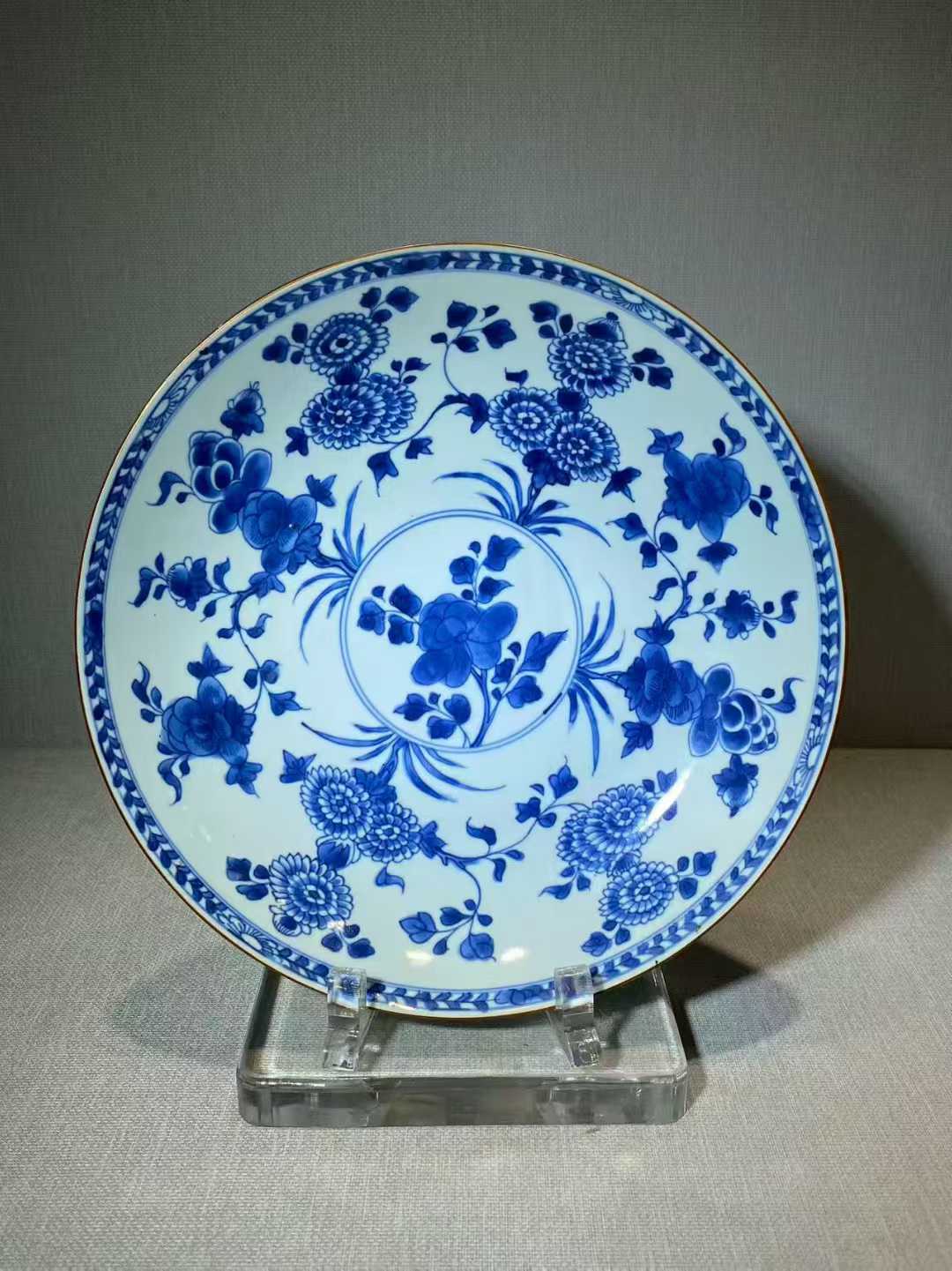 青花四季花卉纹盘
