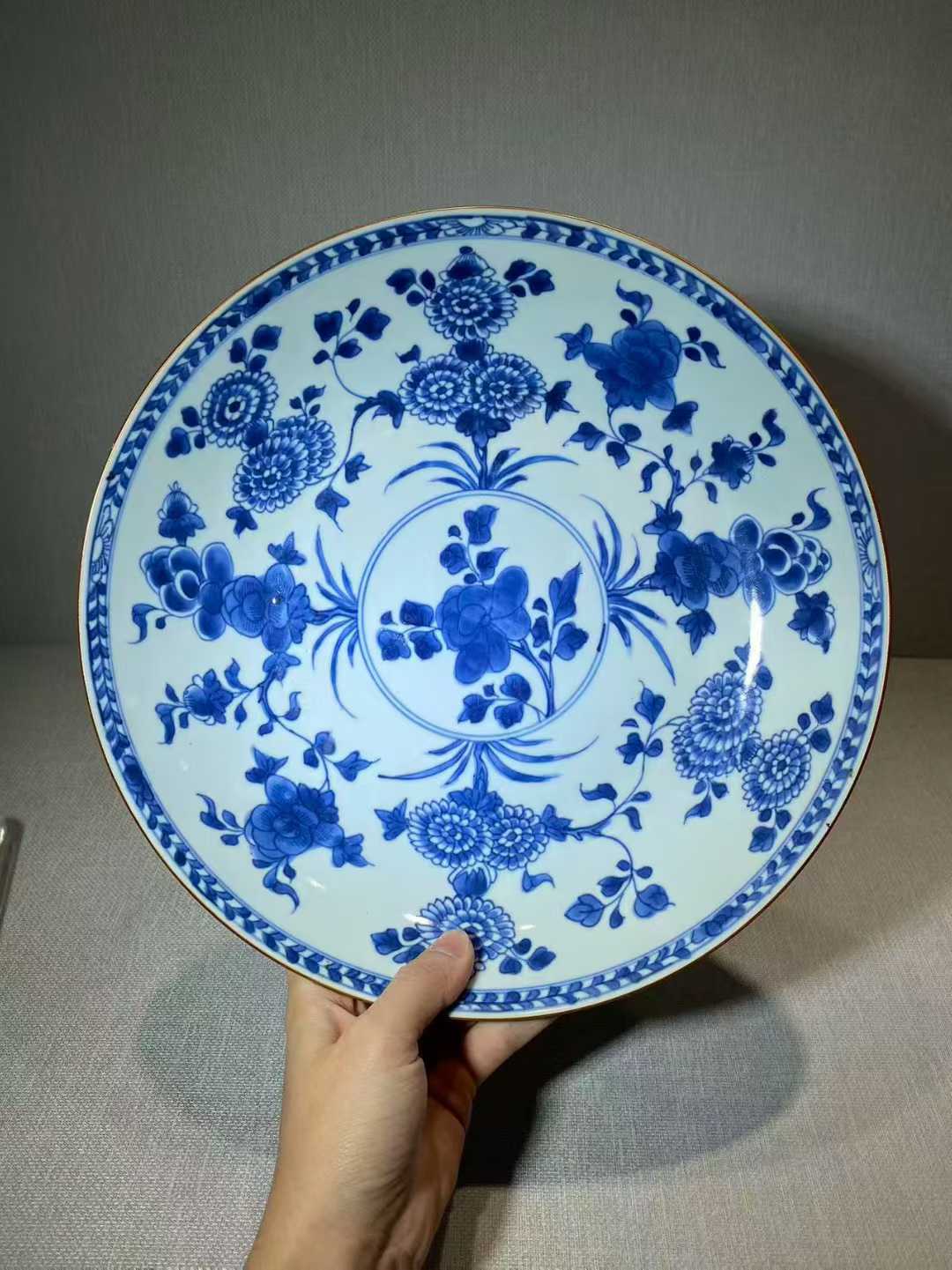 青花四季花卉纹盘