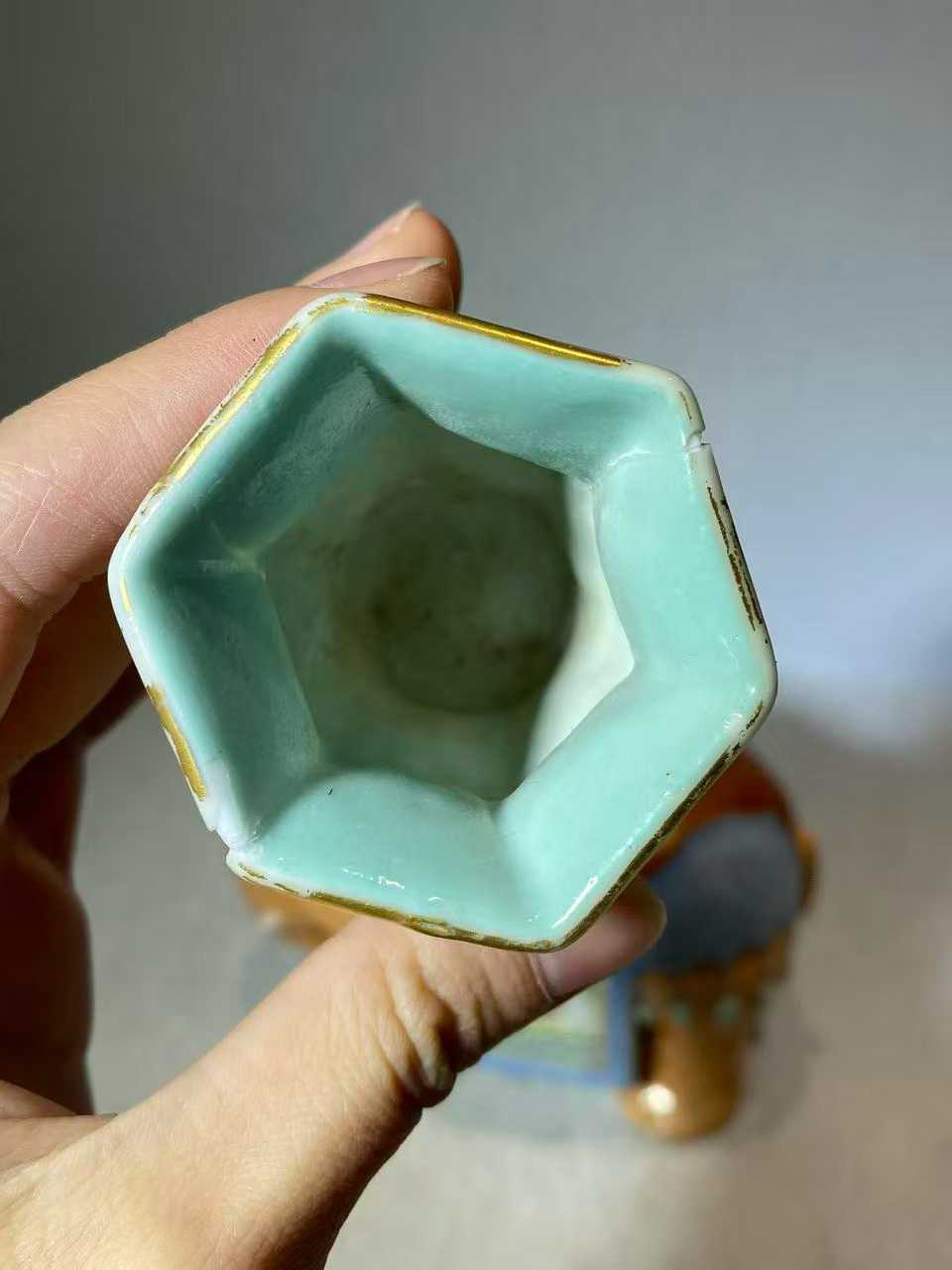 粉彩太平有象摆件